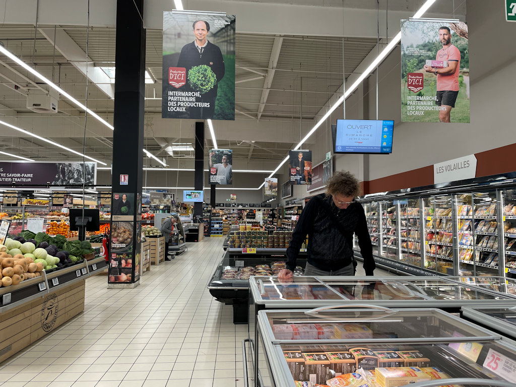 Boodschappen doen in de Intermarche